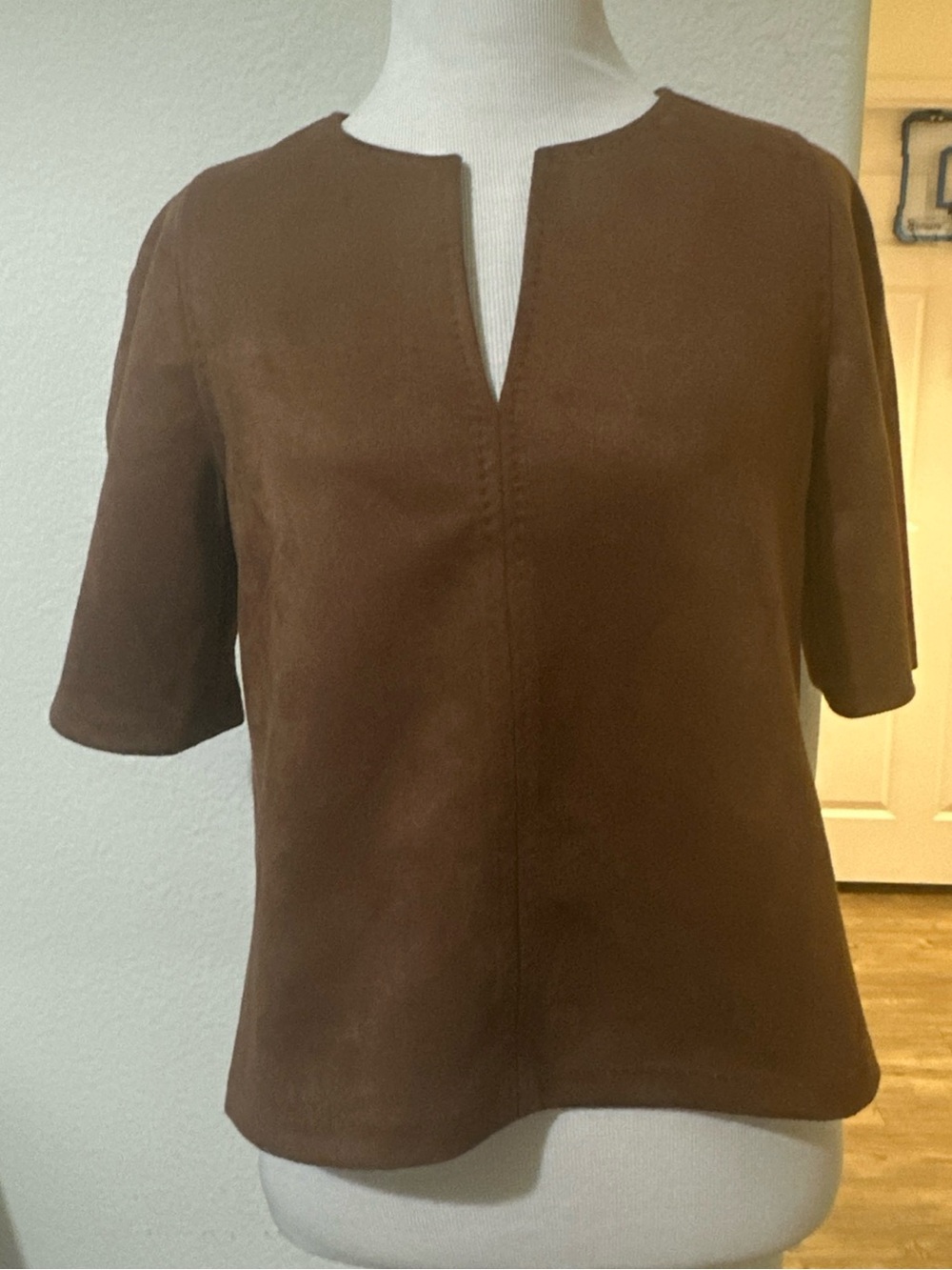 Max Studio London Women's Suede Top